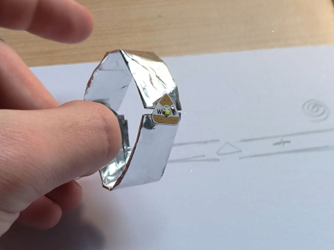 This is a ring circuit (Light OFF)